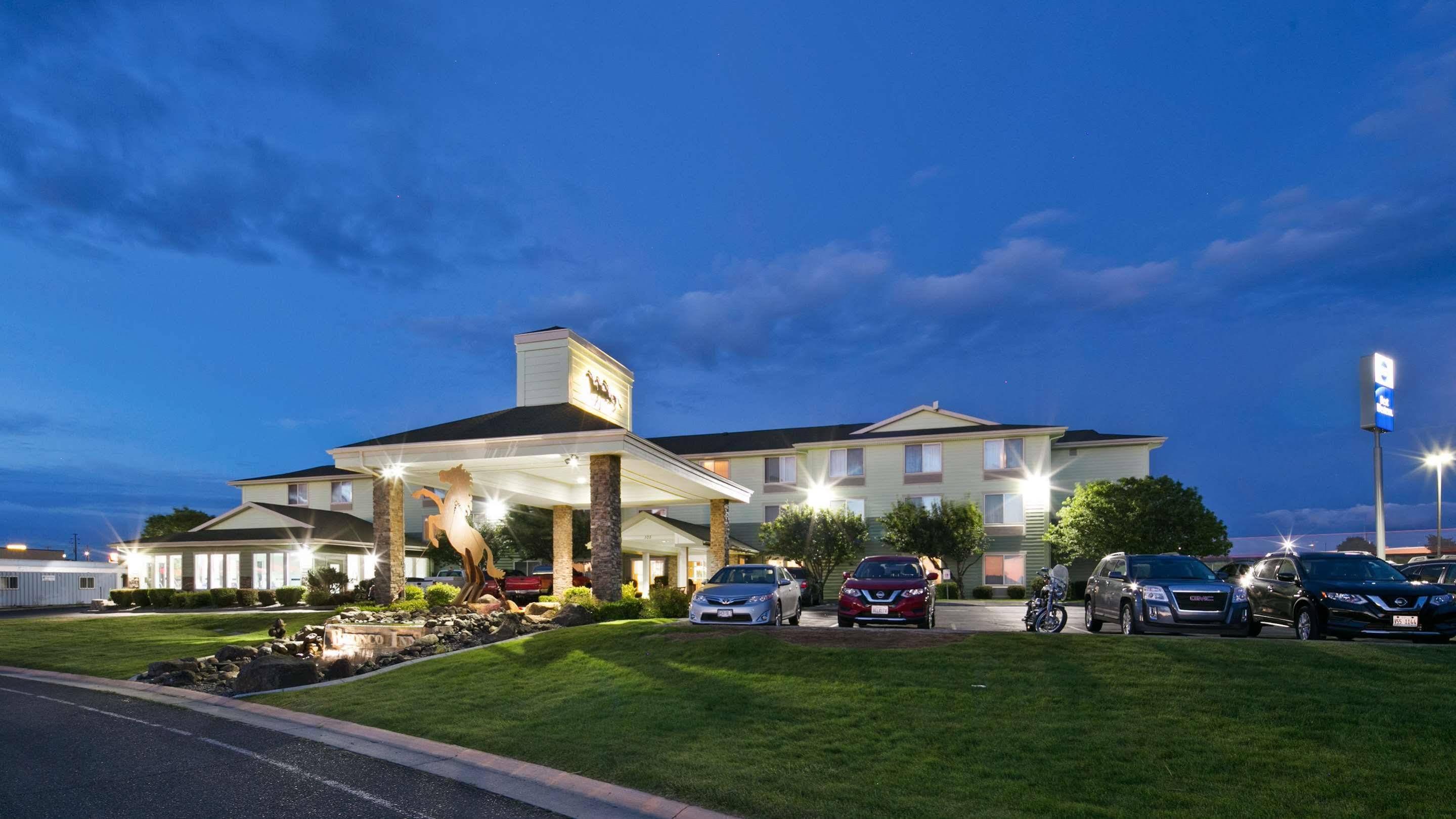 Best Western Bronco Inn Ritzville Екстериор снимка