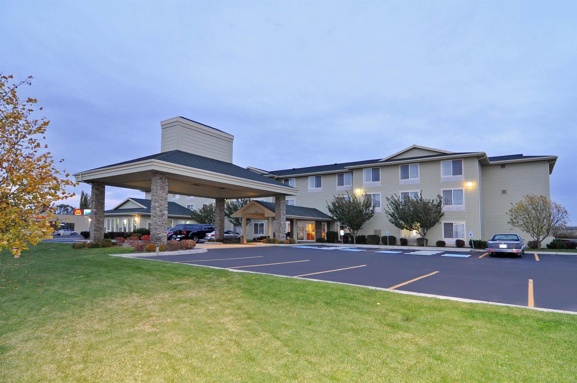 Best Western Bronco Inn Ritzville Екстериор снимка